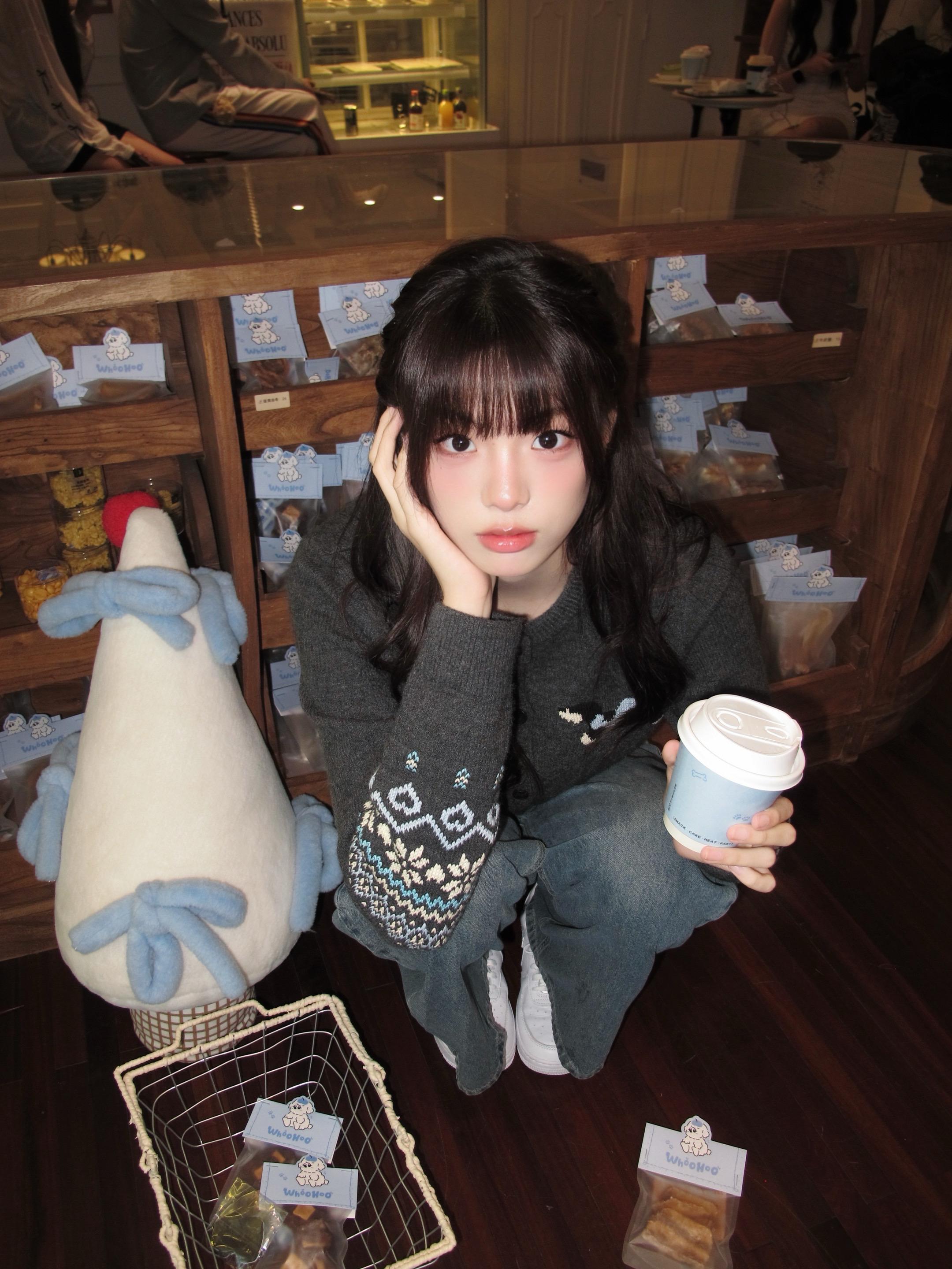 想做个幸福小孩 #甜妹#chuu新款 #琥珀流光