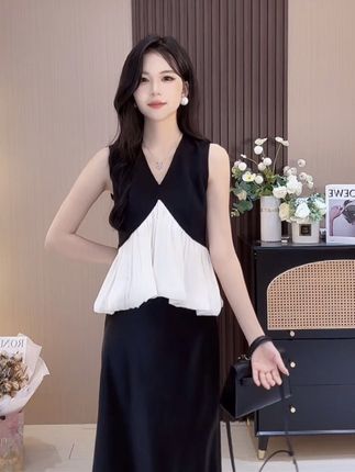 高级感拼色无袖上衣女士修身显瘦百搭气质V领背心