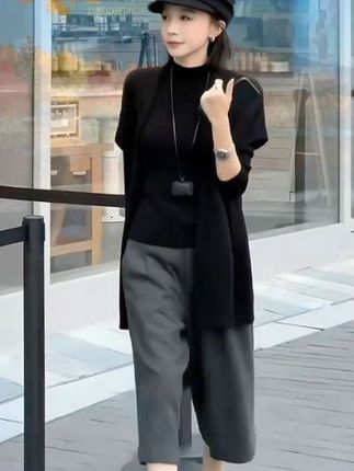 #秋冬修身显气质三件套#减龄显瘦穿搭 #优雅气质 #美搭尽显女神范 #穿出高级感 @DOU+小助手