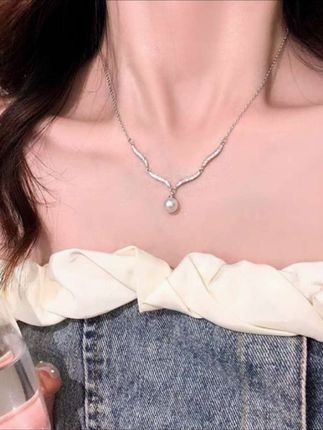 戴上三天被问了无数次链接! 超闪的水波项链! blingbling的让人没法拒绝!#首饰分享 #仙女必备 #项链 #时尚饰品 #项链控