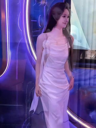 2025夏季新款时尚显瘦气质女士网红洋气连衣裙百搭款#时尚潮流穿搭 #休闲减龄穿搭 #性感女神 #精品女装搭配 #性感美女