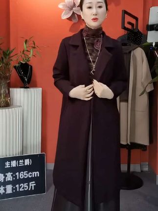 #时尚女装#气质外套#时尚妈妈装 #优雅气质 #洋气减龄 @DOU+小助手 @抖加🔥上热门🔥dou+🔥热点宝