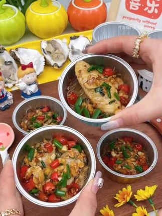 这个#锡纸碗 材质很厚实,用它做美食太好用了,可以重复使用#在家做美食#早餐#超便宜超划算 #锡纸碗