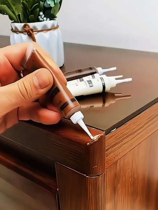 家里家具有磕碰划痕 掉漆就用这个#家具修补膏 一涂一擦轻松搞定#生活好帮手 #修补膏 #划痕修复