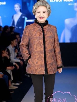 时尚气质唐装外套#谁穿谁好看#穿出高级感#高级感穿搭#时尚妈妈装 #气质穿搭