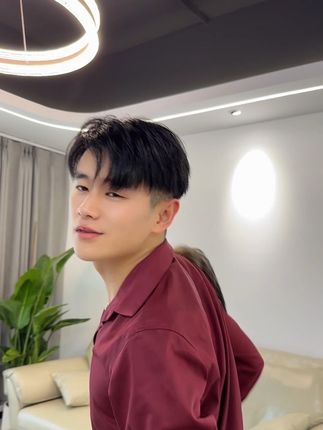 保持微笑,埋藏骄傲#俏发假发#苏州假发#南京俏发假发#男士假发#假发推荐