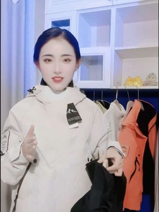 时尚#冲锋衣 #三合一冲锋衣 #可拆卸冲锋衣 #男女同款冲锋衣 #时尚穿搭