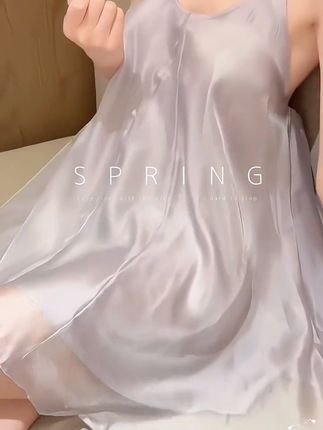 梦幻紫色的月光…和你的目光#睡衣家居服 #家居服 #睡裙 #舒适家居服 #性感睡衣