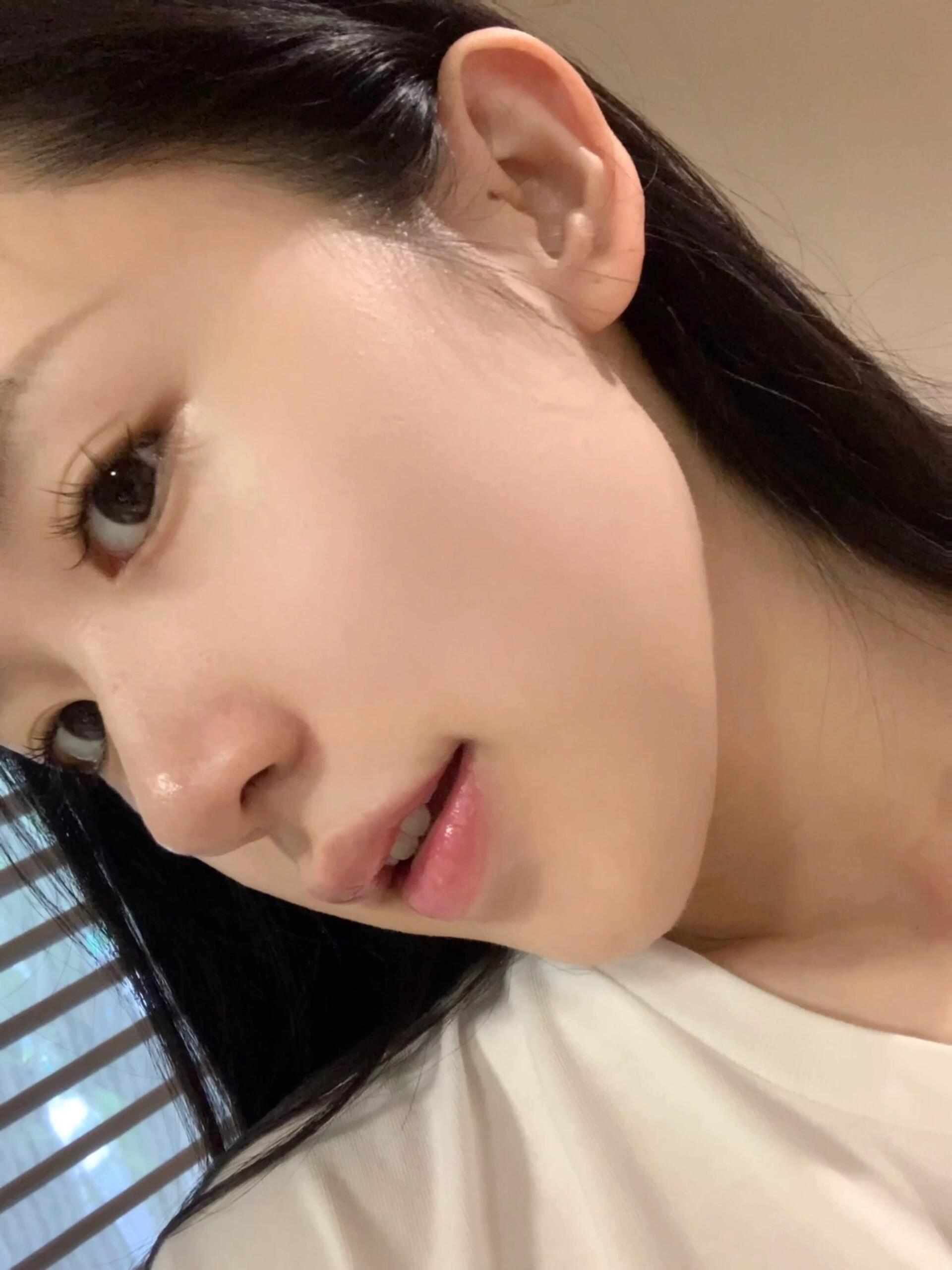 最近皮肤有点差辽,对了你们现在在干嘛呢。很久没有更了