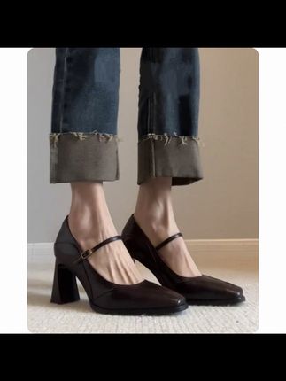 法式单鞋女2025春秋新款方头高跟鞋女气质高级不累脚粗跟玛丽珍鞋#谁穿谁好看 #法式单鞋小众高级感 #好穿不累脚 #玛丽珍单鞋 #穿出高级感