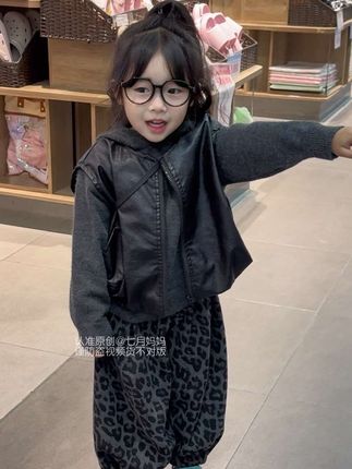 可爱又实穿的三件套,上身奶酷奶酷的休闲又舒服,男女宝可穿#高品质童装 #童装上新 #萌娃穿搭 #潮童穿搭