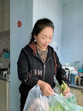 #钻石币充值 东北的油豆角你们吃过吗?#农产品 #东北油豆角 #我的农村生活 #记录生活 @玲萱爱运动