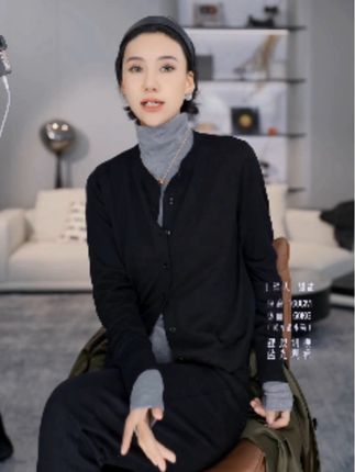 TT设计师【胭脂海棠】日系高级感松弛感美利奴羊毛针织衫➕ 【秋意浓】圆领长袖珍珠粉山羊绒弹力百搭打底衫#高级感穿搭 #优雅气质 #减龄气质 #时髦穿搭 #显瘦穿搭