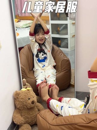 谁穿谁好看的白雪公主家居服,莫代尔面料的软糯亲肤,透气性好,穿上身也太舒服了#家居服套装#高品质童装#儿童家居服#女童睡衣