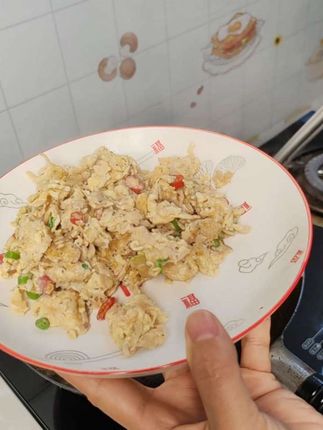 当没有胃口不知道吃啥的时候,就去试试虾皮炒鸡蛋,煎饼一卷,真的很下饭#太好吃了 #虾皮炒鸡蛋 #家常菜 #太香啦 #在家做美食 @DOU+小助手