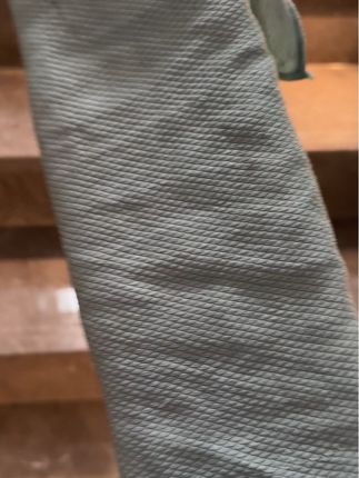 🔥还在为擦玻璃留水印、擦镜子有痕迹烦恼吗?这款多功能鱼鳞玻璃抹布来拯救你! 它的鱼鳞纹理设计,擦玻璃就像给玻璃做“抛光SPA”,水渍、污渍一擦即净,不留一丝痕迹✨。擦完的玻璃透亮得能当镜子用! 不光能擦玻璃,擦不锈钢水龙头、浴室镜子、汽车玻璃也绝绝子🚗。吸水性强还不掉毛,用它做家务简直是一种享受~ 告别模糊玻璃,让家里每个角落都清透发亮,赶紧试试这款清洁神器吧!#清洁神器 #玻璃抹布 #家务好帮手 #居家好物