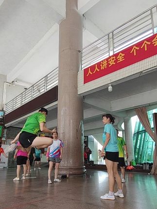 #运动 #因为热爱所以坚持 #海贝南花 #海贝花毽 #非物质文化遗产