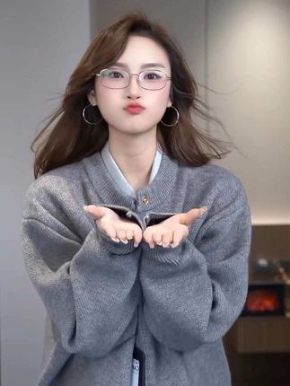 你的爱播已上线 #慵懒风穿搭 #男女同款情侣款 #外套穿搭 #外套分享