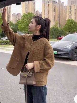 时尚休闲#皮毛一体羊羔毛圆领短外套#女秋季新款宽松显瘦#小香风上衣
