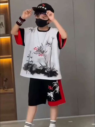 #潮酷穿搭 #夏季穿搭 #爆款短袖 #青少年短袖套装 #潮品穿搭 男童中国风夏季帅气套装2025新款中大童演出服学生休闲运动装国潮