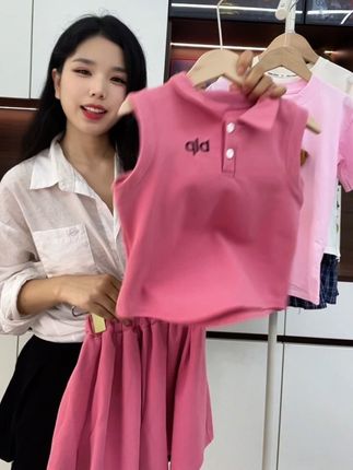 带姑娘出去玩这么穿也太好看了,又舒服又洋气。 #童装搭配 #童装夏季穿搭 #童装搭配