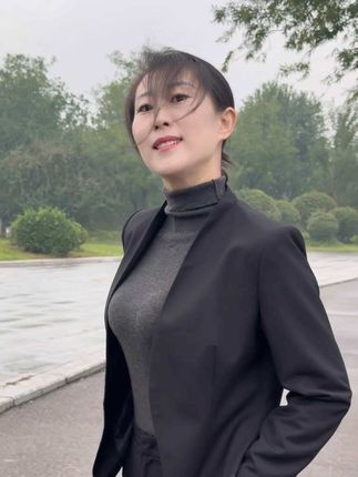 这条大河,流淌在每个人的血脉里。它不只是一条河,是故乡,是根,是无论走到哪里都忘不掉的旋律。#经典老歌 #前奏一响拾起多少人的回忆 #一条大河波浪宽