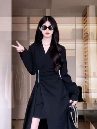 #秋季穿搭 大码不规则黑色拉链连衣裙女 胖mm收腰梨形身材显瘦小裙子#气质穿搭#遮肉显瘦#穿出自己的风格#高级感穿搭