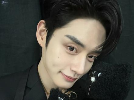 我的男孩 不做作 不矫情 不心机 也不聪明 #萌宠 #金地雄 #zb1 我的男孩 不做作 不矫情 不心机 也不聪明#科普冷知识 #谁教的娃这么优秀😀