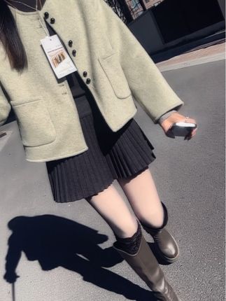 🌹就后来我把黏人戒了,把占有欲戒了, 把消息秒回戒了,把没有安全感戒了, 把小心眼戒了,把爱吃醋戒了,把胡思乱想戒了,然后不知道该怎么去爱了#韩系穿搭 #毛呢外套 #高级感穿搭 #秋冬穿搭 #毛呢短裙