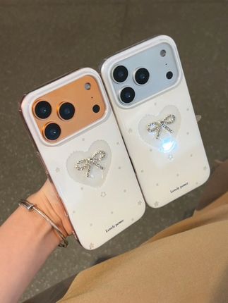 白色镂空爱心~17pro 这样搭 也太温柔了!#爱了爱了 #手机壳