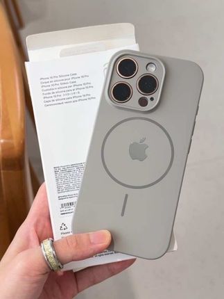 经典钛灰色 手感超绝的液态硅胶全包手机壳! #iPhone #手机壳 #苹果手机壳 #iPhone16 #手机壳推荐