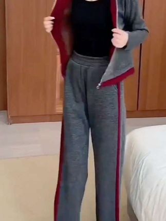 #洋气时尚加绒保暖套装 #洋气上档次 #高级感穿搭#变美变瘦变好看 这套运动装真的好高级实穿搭#运动套装