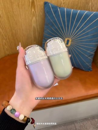 会变色的隔离霜你用过吗?这个#柳丝木 变色隔离霜真的巨好用! 皮肤暗沉用紫色,泛红用绿色,水润保湿提亮,肤感超好的!!姐妹们快冲!#隔离霜 #变色隔离霜 #素颜霜 #柳丝木水漾调色隔离霜