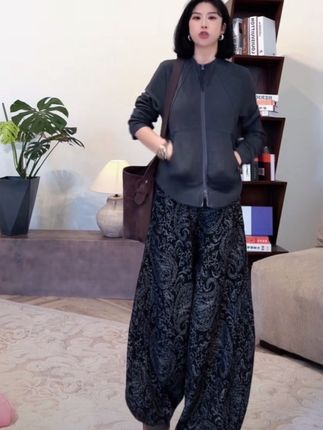 新款扭扭蛋立体拼片小衫#秋冬穿搭 #百搭上衣 #小众设计感 #休闲减龄穿搭 #开衫外套