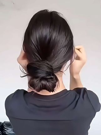 自绕式丸子头百变女款仿真发假发圈花苞头时尚盘发蓬松逼真百变包  #自绕式发束 #假发圈花苞头 #蓬松自然 #假发发束
