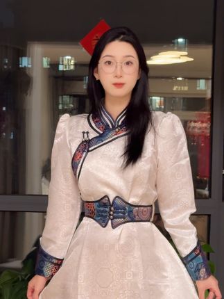 大胆做自己,不要烂在别人的眼光里