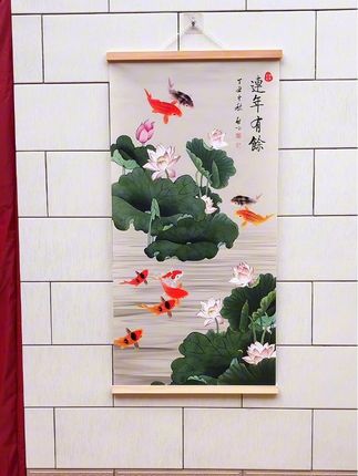 #九鱼荷花 #卷轴画 #卷轴挂画 @DOU+上热门 @抖音小助手 @DOU+小助手