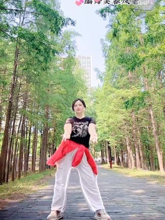 #风太狂#简单易学的广场舞#日常打卡#