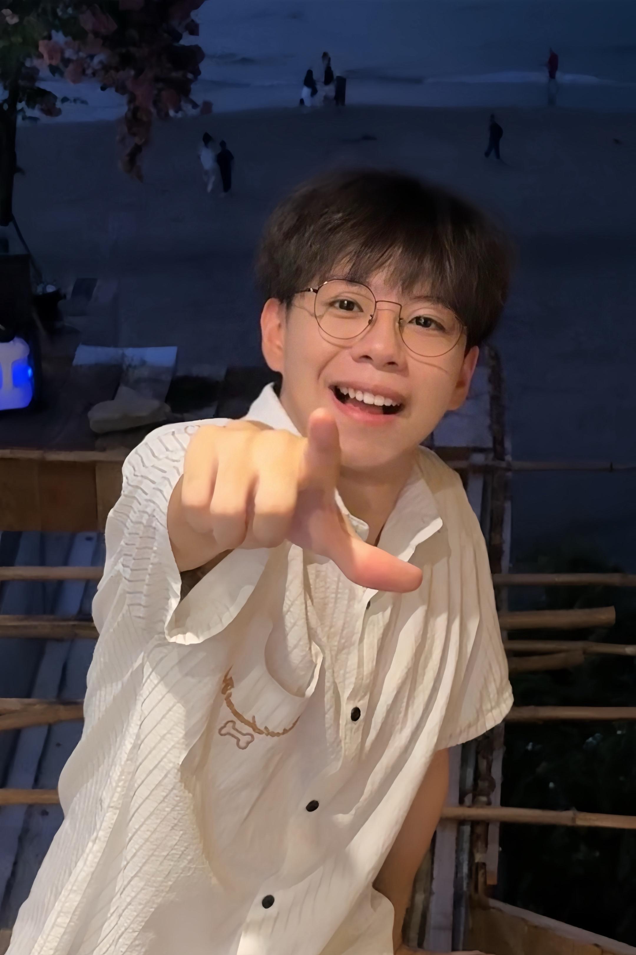 泥嚎,叫我一岁就可以!