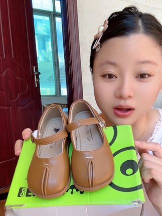 几十元来薅家爆款公主鞋,百搭洋气,家有女儿一定去试试.⋯#公主鞋 #品质童鞋 #高品质时尚童鞋