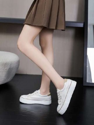 #帆布鞋 #板鞋 #时尚洋气 #舒适百搭 #休闲穿搭