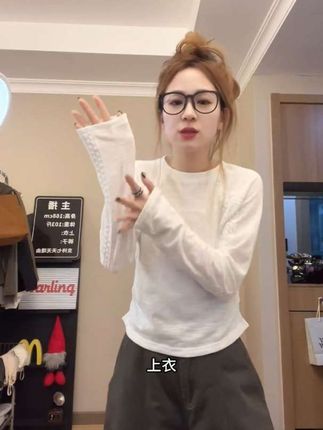 #长袖t恤 【松弛感设计感拼接花边蕾丝白色长袖T恤女#显瘦穿搭 #秋冬新款 #谁穿谁好看 #内搭外穿都好看