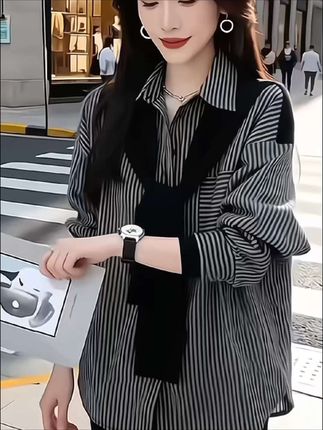 #2025秋季新款网红衬衫披肩条纹上衣女士欧贷款时尚显瘦条纹上衣#时尚减龄穿搭 #高级感穿搭 #时尚穿搭女装 #新款穿搭