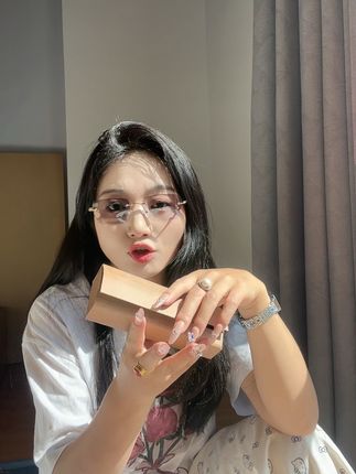 无边框眼镜只需¥29.9