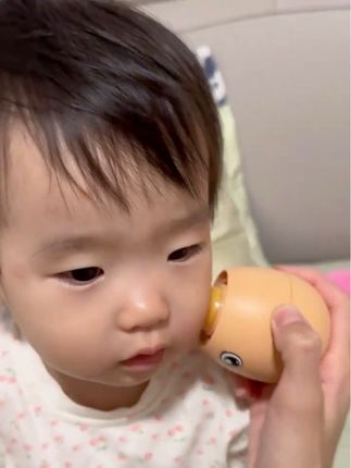 宝宝换季皮肤容易干燥起皮,小脸一定要好好呵护,快试试#戒之馆  蛋黄霜,双层膏霜设计,滋润保湿不油腻,可可爱爱的造型,宝宝一下子就会爱上! #儿童面霜 #宝妈推荐 #儿童 #面霜