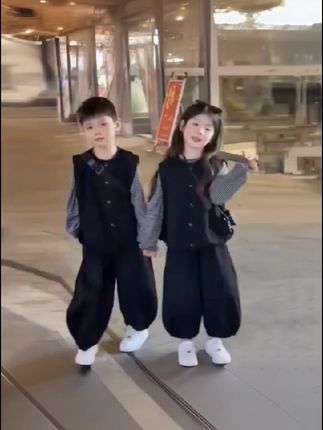 儿童秋季套装2025新款男女童洋气时尚兄妹马甲坎肩T恤休闲束脚裤#儿童穿搭#儿套装@DOU+小助手