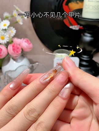 我的贴片胶“三不原则”洛可可固态胶全搞定!#新手美甲教程 #自己在家做美甲 #固态胶贴穿戴甲教程 #美甲教程