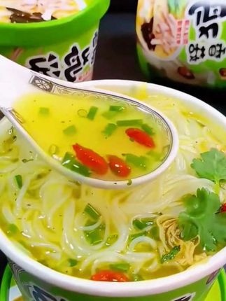 #香菇鸡汤米线 【整箱8桶】香菇鸡汤米线速食,免煮汤好喝冲泡即食,桶装方便鸡汤米线