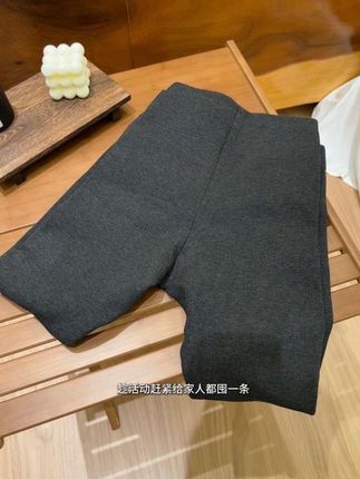 我的妈呀!还穿什么秋裤啊!直接把蕉树家这款芭比裤焊在身上吧!又保暖又好看的!#打底裤加绒 #外穿打底裤 #芭比裤 #贴身衣物 #蕉树