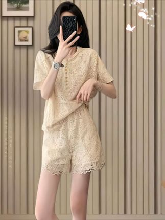 @DOU+小助手 #减龄显瘦穿搭